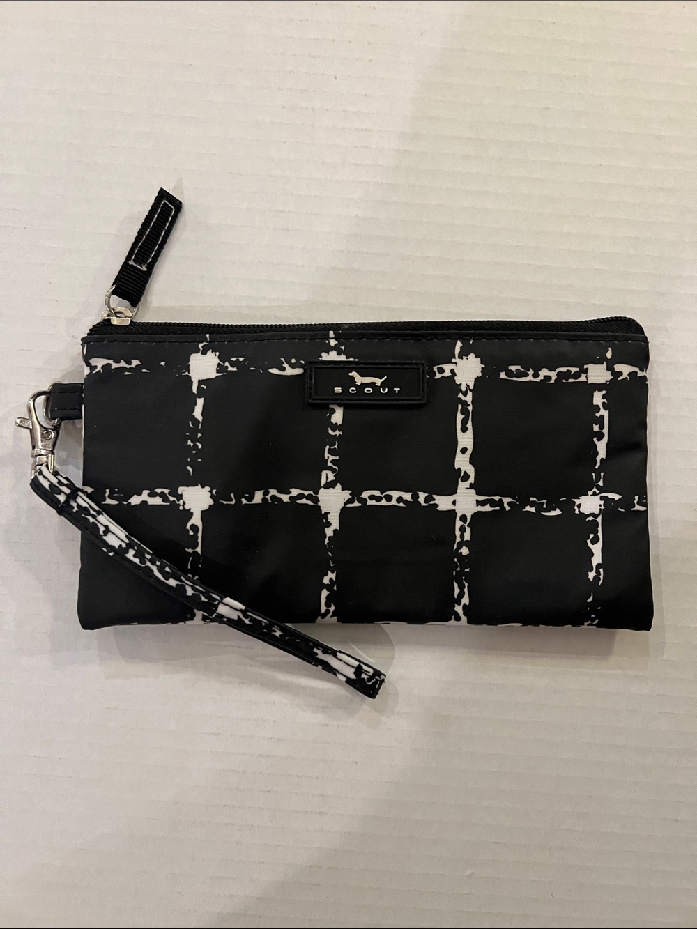 Scout Black & White Grid Wristlet / Cosmetic Pouch with Detachable Strap